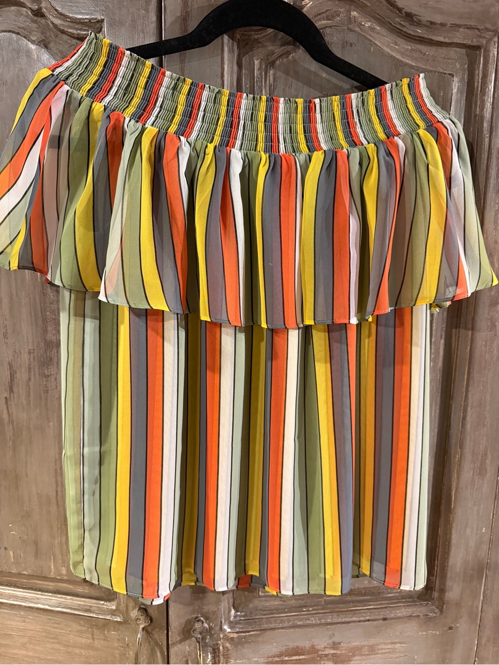 CAbi Carnival Top - EUC - Picture 2 of 4